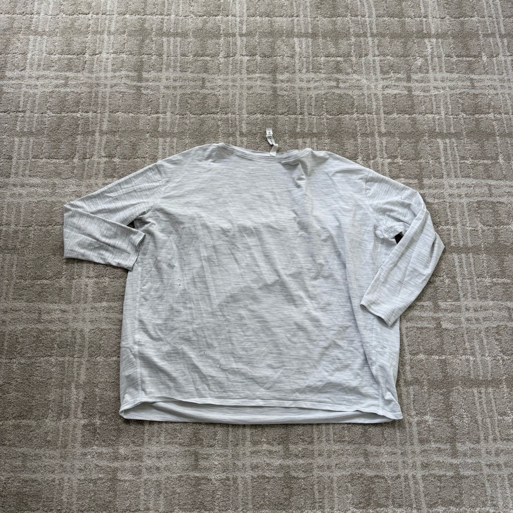 Lululemon Back in Action Long Sleeve Top